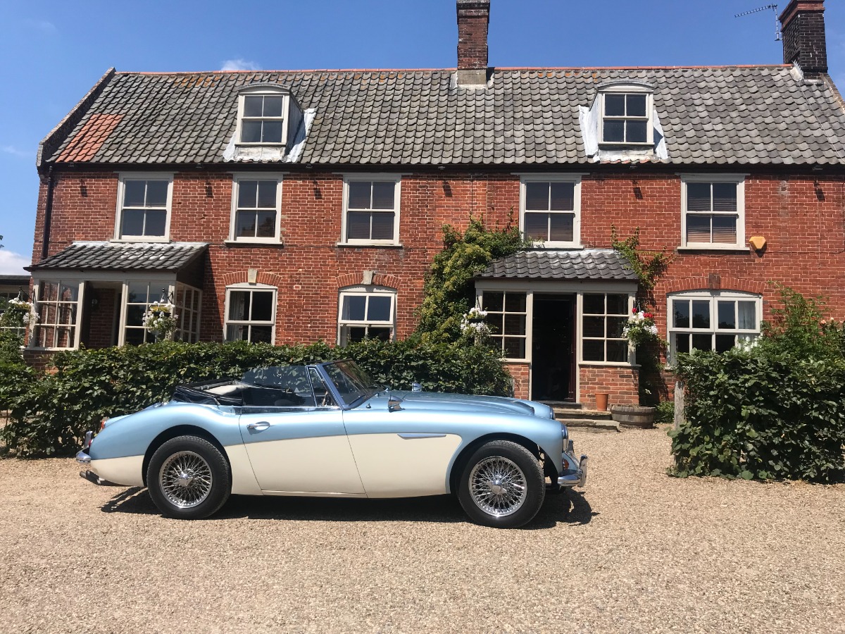1966 Austin Healey 3000 Image 2